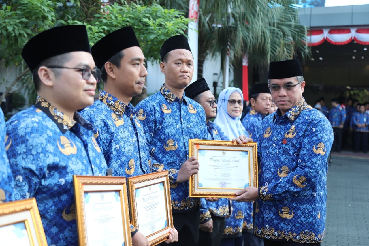 Nidhomul Haq:  Membangun Jebatan Kesempatan Kerja Inklusif dengan Bisindo